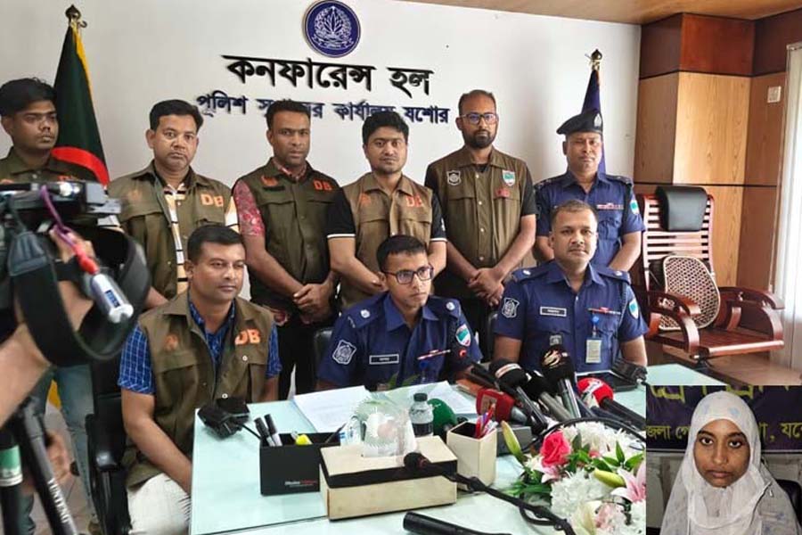 যশোরে শাশুড়িকে গলা কেটে হত্যা, পুুত্রবধু আটক