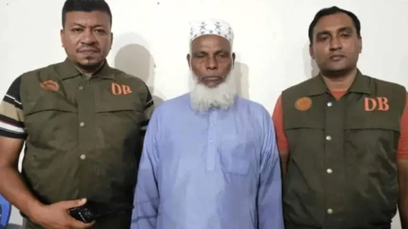 ঝালকাঠিতে বাবুই পাখির ছানা হত্যায় প্রধান অভিযুক্ত গ্রেপ্তার