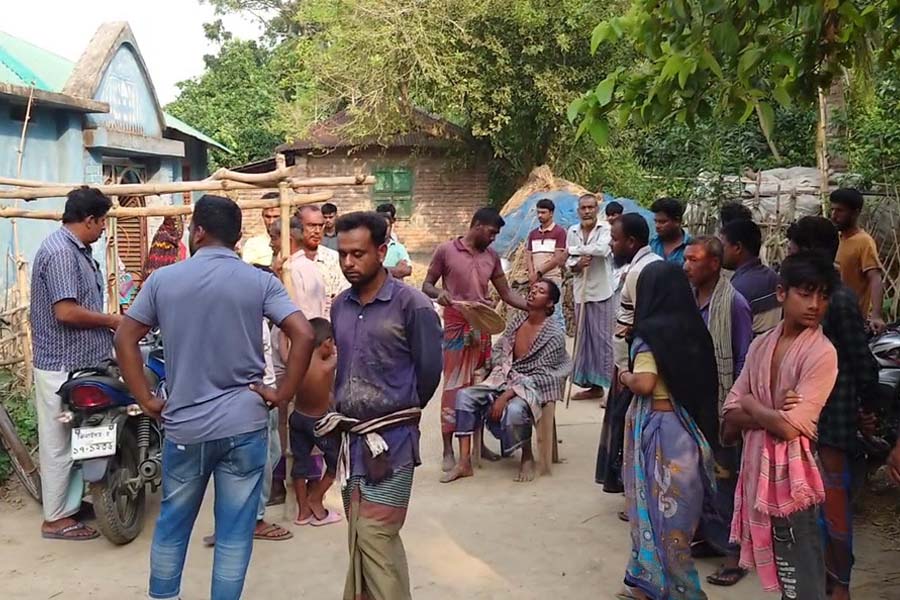 ঝিনাইদহে বিদ্যুৎস্পৃষ্টে স্বামী-স্ত্রীর মৃত্যু