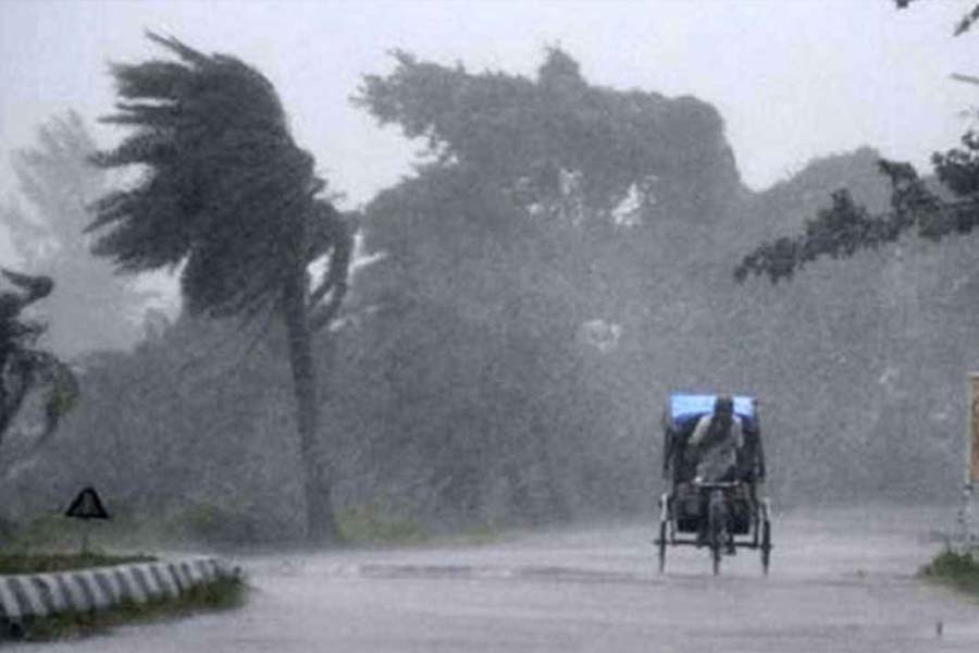 দুপুরের মধ্যে ঢাকাসহ ৮ অঞ্চলে ঝড়-বৃষ্টির সতর্কতা