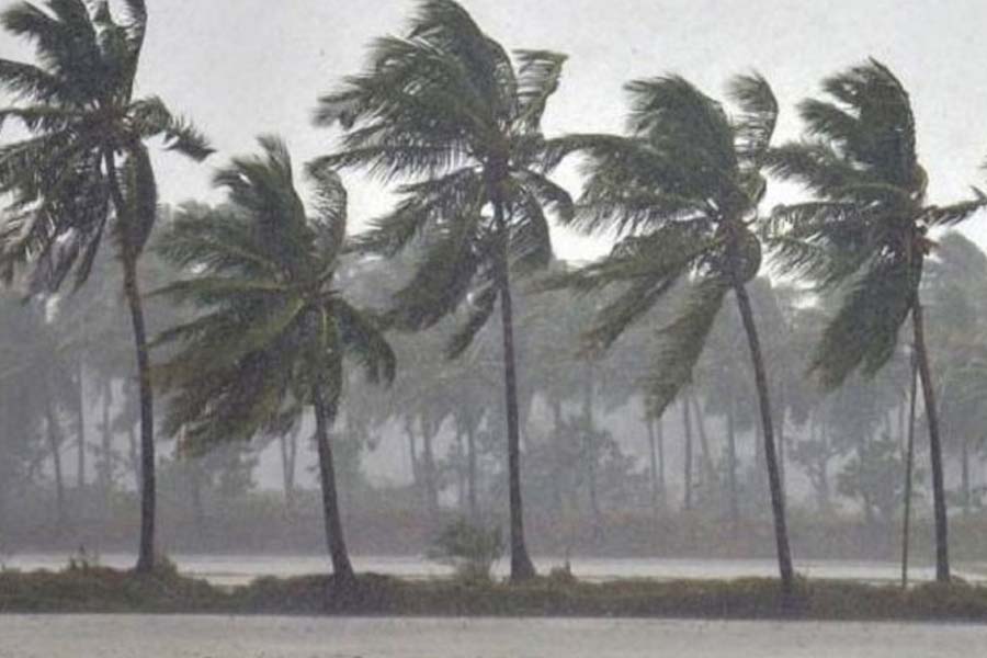 ১৩ জেলায় বজ্রবৃষ্টিসহ ঝড়ের আশঙ্কা