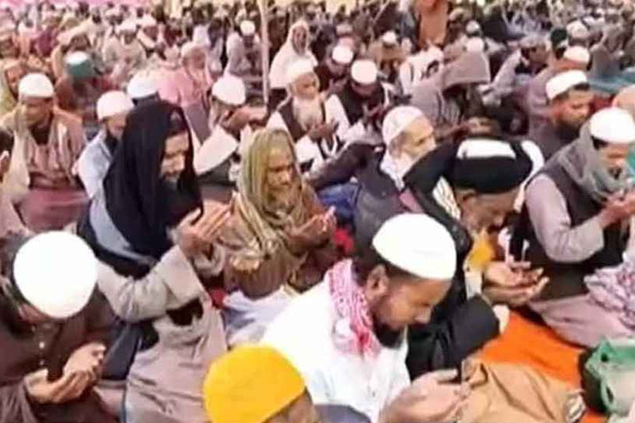 আখেরি মোনাজাতের মধ্য দিয়ে শেষ হলো টঙ্গীর জোড় ইজতেমা