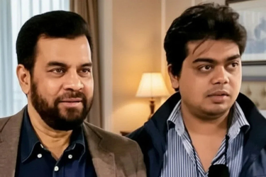 ইলিয়াস কাঞ্চনের মৃত্যুর গুজব, বিভ্রান্ত না হওয়ার আহ্বান ছেলের