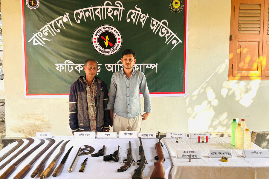 লক্ষীছড়ি জোনের অভিযানে দুই সশস্ত্র সন্ত্রাসী আটক