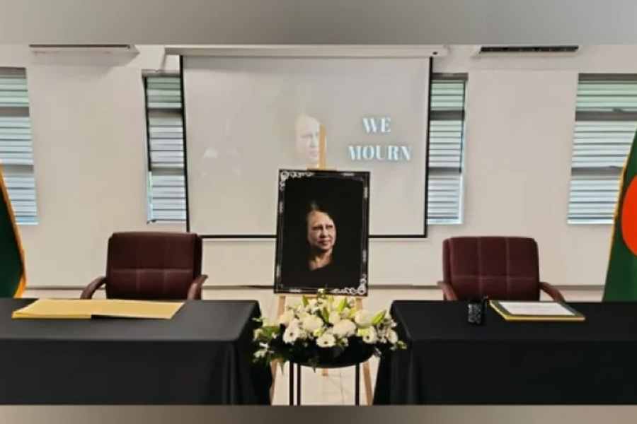 কুয়ালালামপুরে বাংলাদেশ হাইকমিশনে খালেদা জিয়ার শোকবই উন্মোচন