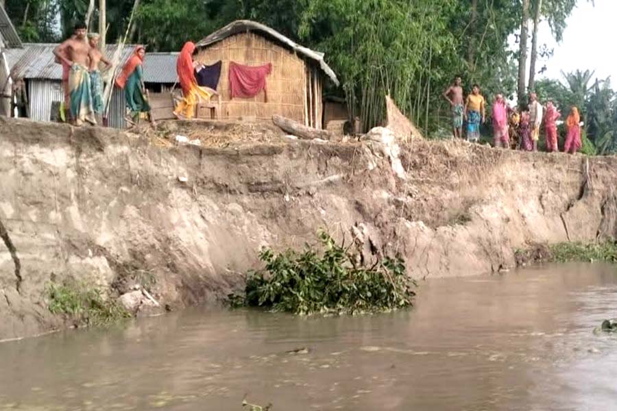 কালজানির ভাঙন থামছেই না, চোখের সামনে ভেসে যাচ্ছে স্বপ্নের ঠিকানা
