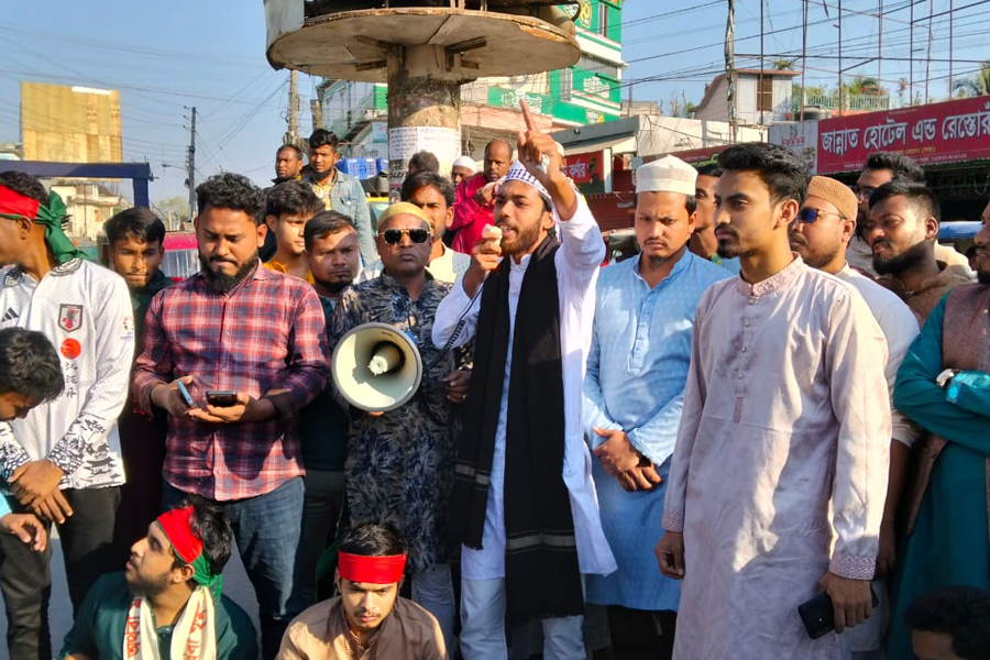 ওসমান হাদির হত্যার প্রতিবাদে বিক্ষোভ