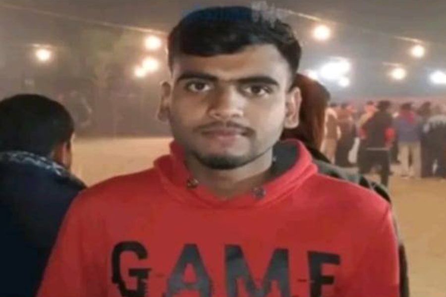 উলিপুরে চিরকুট লিখে এক তরুণের আত্মহত্যা