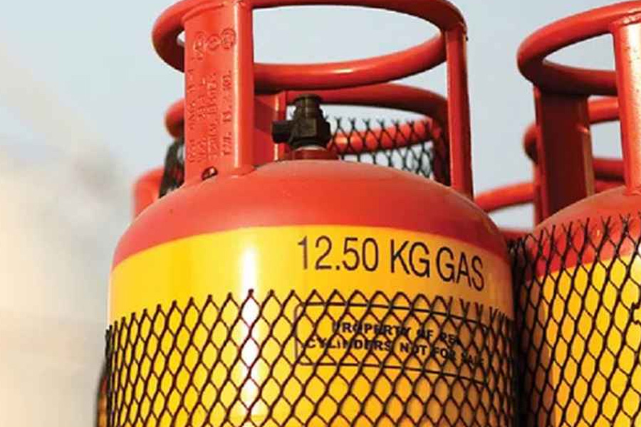 এলপি গ্যাসের নতুন দাম ঘোষণা বিকেলে