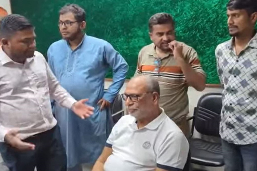 লতিফ সিদ্দিকীসহ ১৬ জন কারাগারে