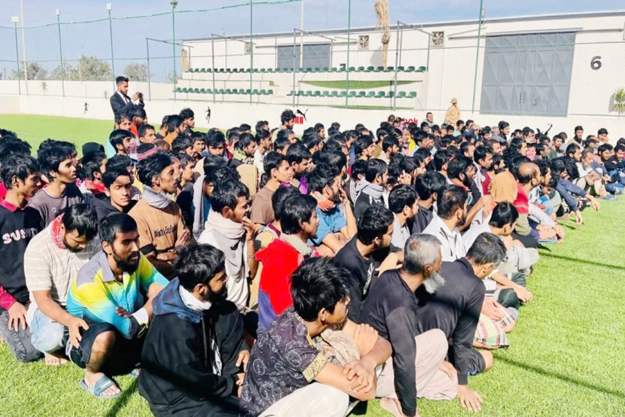 লিবিয়া থেকে দেশে ফিরছেন আরও ১৭৫ বাংলাদেশি