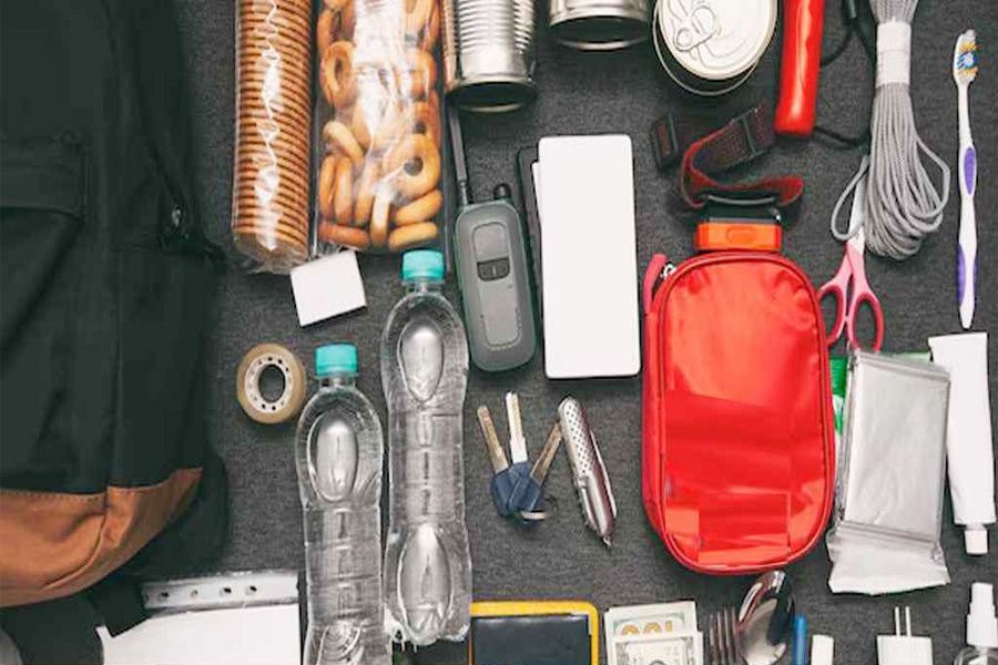 দুর্যোগে জীবন রক্ষার ‘ইমার্জেন্সি ব্যাকপ্যাক’