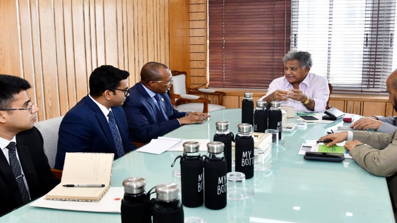 নৌপরিবহন উপদেষ্টার সাথে জিবুতির অনাবাসিক রাষ্ট্রদূতের সাক্ষাৎ
