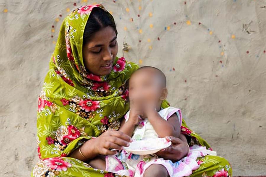 মায়ের অতিরিক্ত কাজের চাপে ক্ষতিগ্রস্ত হচ্ছে শিশুর পুষ্টি: বাকৃবি গবেষণা