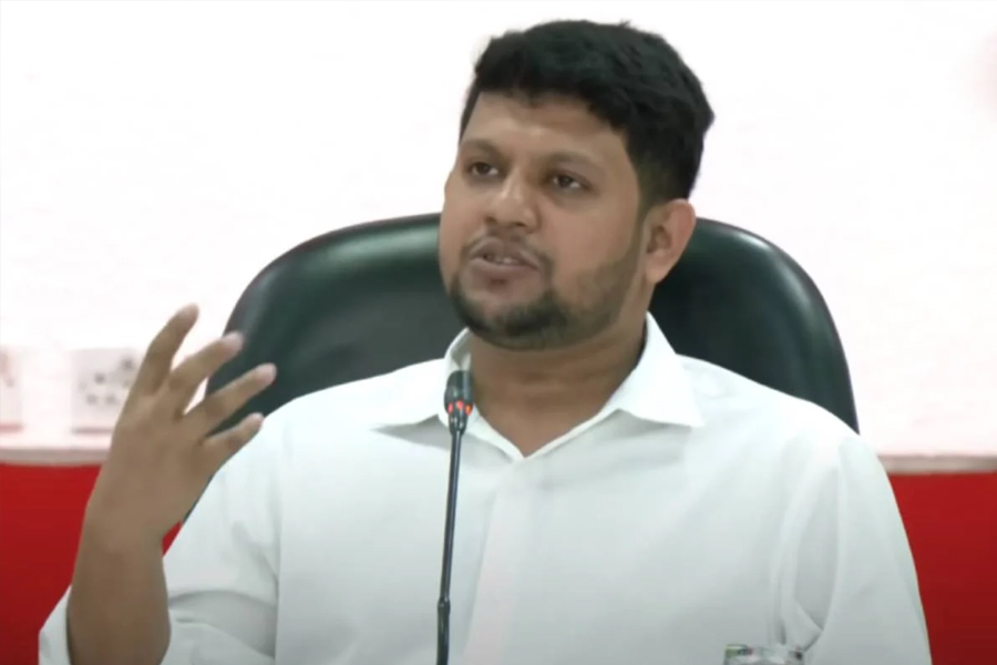 গণমাধ্যমের প্রতি জনআস্থা ফেরানো জরুরি: তথ্য উপদেষ্টা