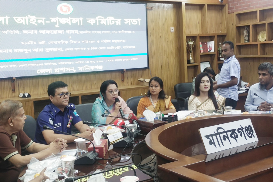 সরকারি কর্মচারীদের নিষ্ঠার সঙ্গে কাজ করার আহ্বান পর্যটনমন্ত্রীর