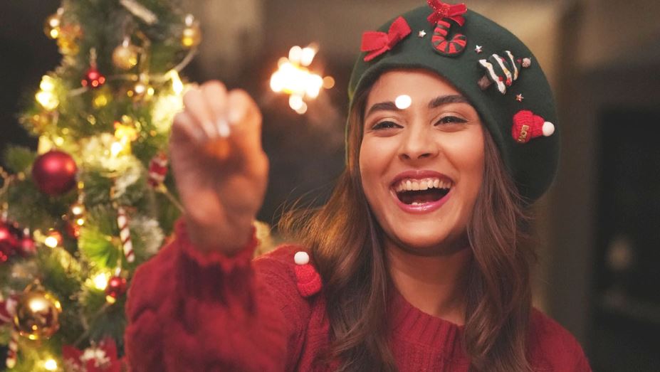 মেহজাবীনের বড়দিনের শুভেচ্ছা