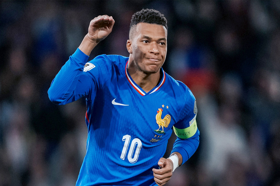 এমবাপের জোড়া গোলে ইউক্রেনকে উড়িয়ে বিশ্বকাপ নিশ্চিত করল ফ্রান্স