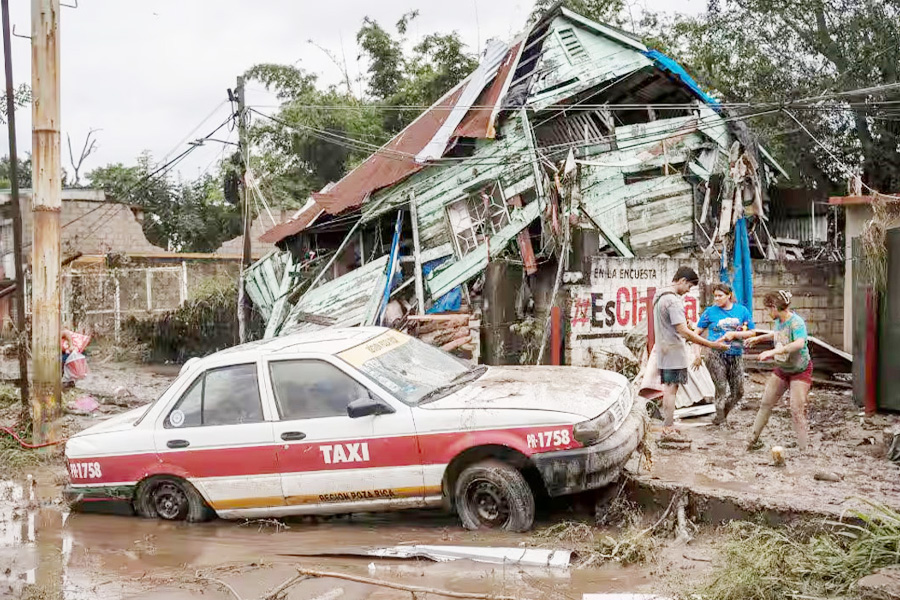 ২ মৌসুমি ঝড় ও ভারী বর্ষণে মেক্সিকোতে নিহত ৪৪