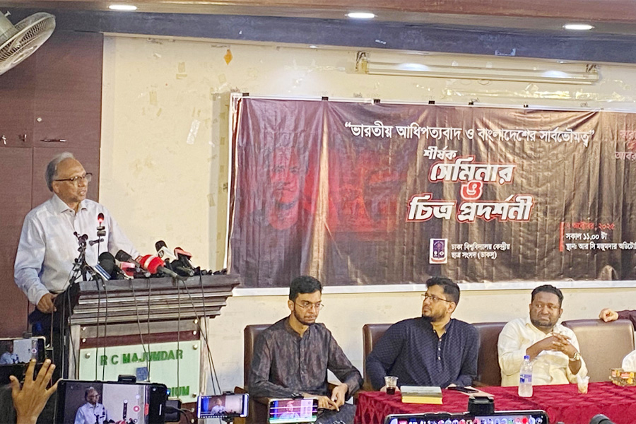 আবরার ফাহাদ শহীদ হতে পেরেছেন, আমি পারিনি : মাহমুদুর রহমান