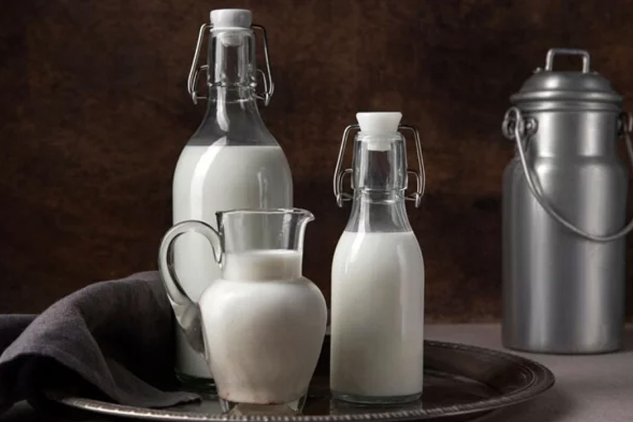 ফ্রিজে দুধ রাখার সঠিক নিয়ম
