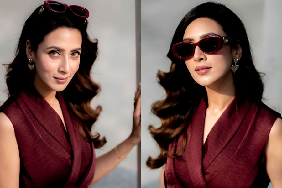 নতুন লুকে মুগ্ধতা ছড়ালেন মিম