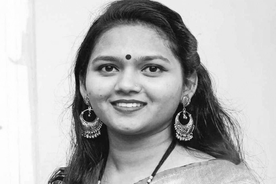 মৌমিতার মৃত্যুতে খুবি প্রশাসনের মামলা