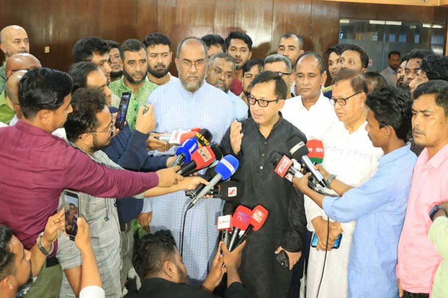 পরিচ্ছন্নতাকর্মীরাই নগরকে বাসযোগ্য রাখেন: শিল্পমন্ত্রী