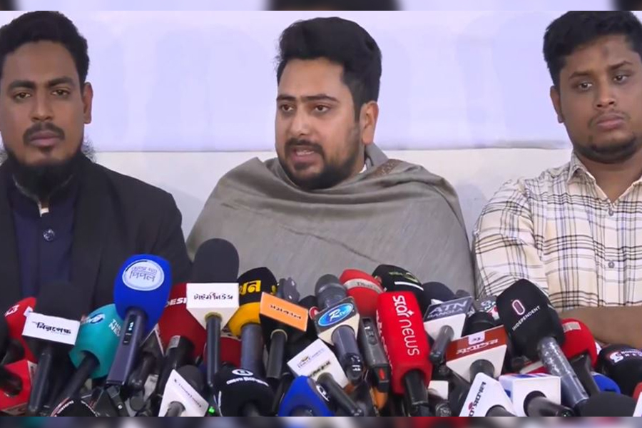 বৃহত্তর ঐক্যের স্বার্থে আট দলের সঙ্গে নির্বাচন করব : নাহিদ ইসলাম