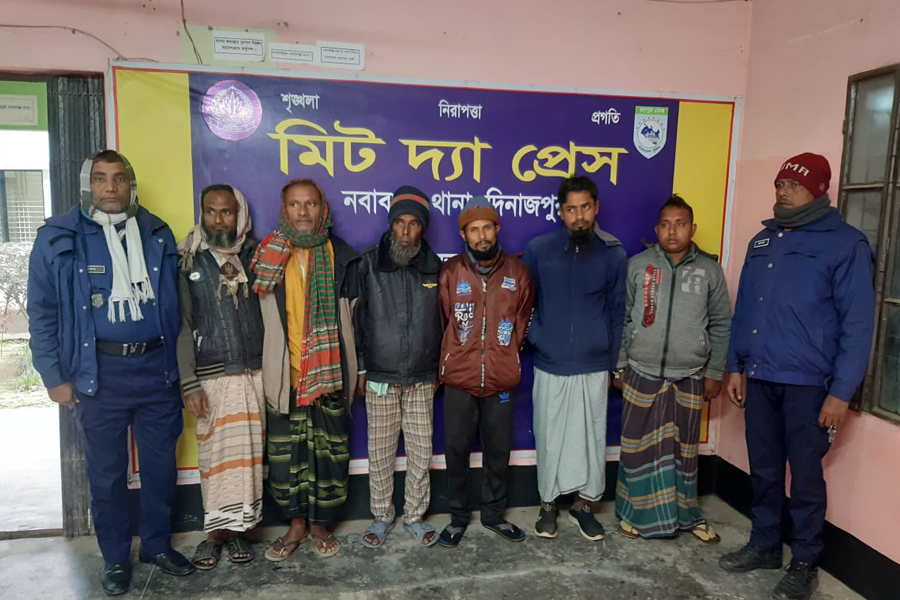 নবাবগঞ্জে ভ্রাম্যমাণ আদালতে ৫ মাদক সেবীর কারাদণ্ড