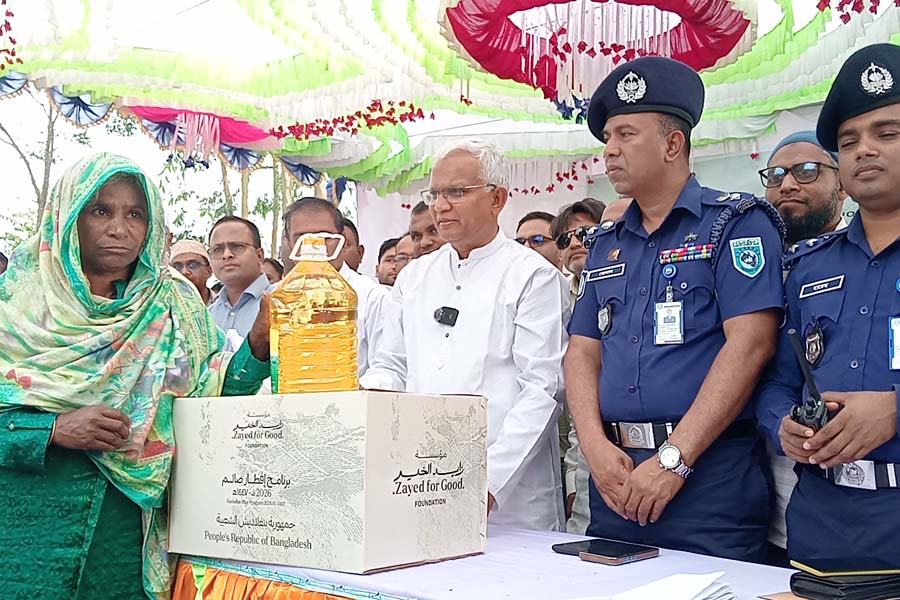 ‘জায়েদ ফর গুড ফাউন্ডেশন’র খাদ্য সামগ্রী বিতরণ করলেন সমাজকল্যাণমন্ত্রী