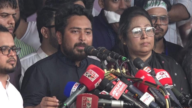 দুই ছাত্র উপদেষ্টার বিরুদ্ধে ষড়যন্ত্র চলছে: নাহিদ ইসলাম