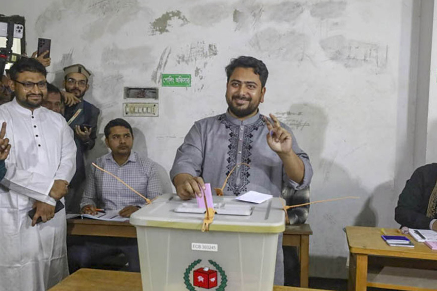 ঢাকা-১১ আসনে এনসিপির নাহিদ জয়ী