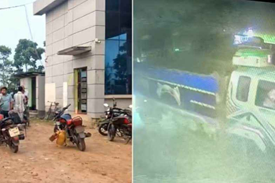 নড়াইলে তেল না পেয়ে সংঘর্ষ, ট্রাকচাপায় পাম্প ম্যানেজার নিহত