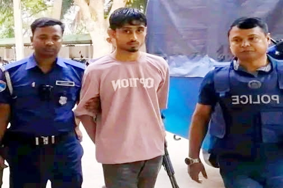 নড়াইলে স্ত্রীকে কুপিয়ে হত্যা, স্বামী গ্রেপ্তার