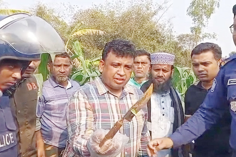 নবাবগঞ্জে ১৬ ঘণ্টার মধ্যে শিশু হত্যার মূল আসামি গ্রেপ্তার
