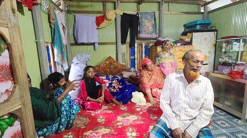 আহাজারি থামছে না, স্বজনদের দাবি চালককে গ্রেপ্তার