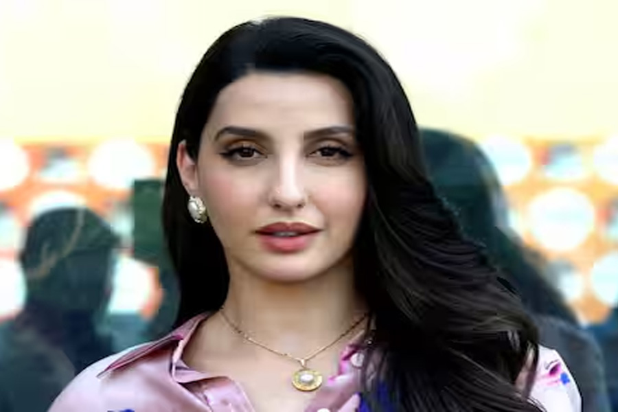 আইনি জটিলতায় নোরা ফাতেহি