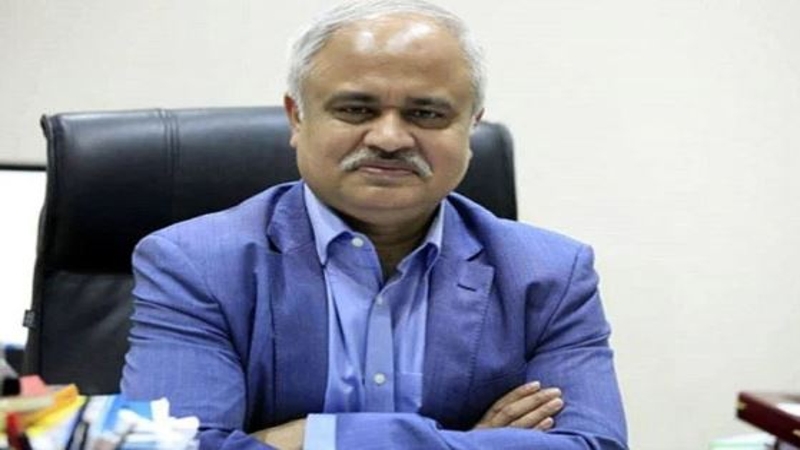 নঈম নিজামসহ তিন সাংবাদিকের বিরুদ্ধে গ্রেপ্তারি পরোয়ানা