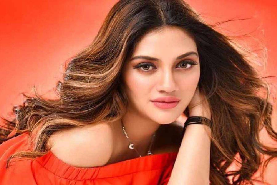 অভিযোগের মাঝেই শান্তি খুঁজছেন নুসরাত জাহান