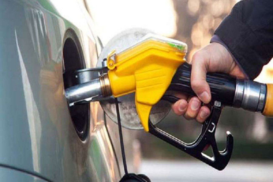 জ্বালানি তেলের দামে বড় পতন