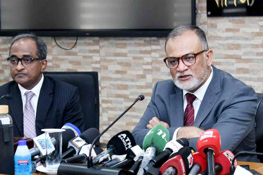 পেঁয়াজের দাম না কমলে আমদানির সিদ্ধান্ত: বাণিজ্য উপদেষ্টা