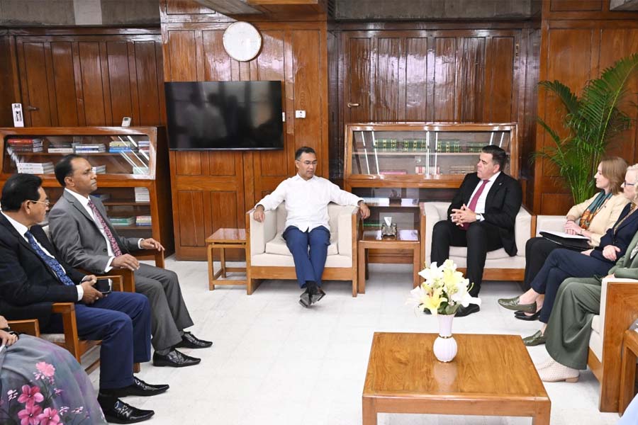 প্রধানমন্ত্রীর সঙ্গে অস্ট্রেলিয়ার প্রতিনিধি দলের সাক্ষাৎ