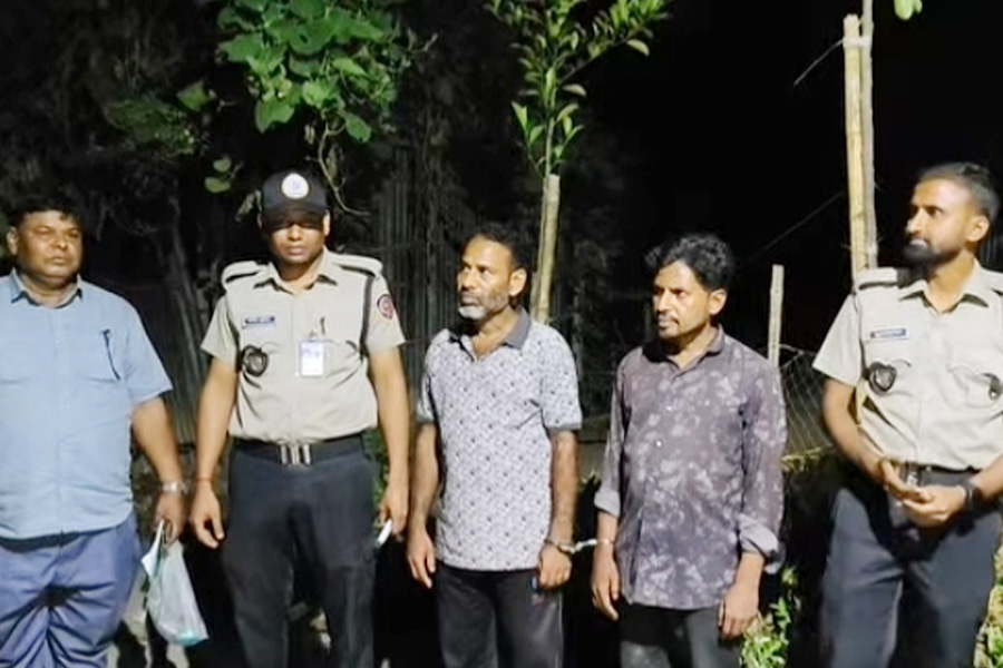 ভাঙ্গুড়ায় ভ্রাম্যমাণ আদালতের অভিযানে ২ মাদকসেবী আটক