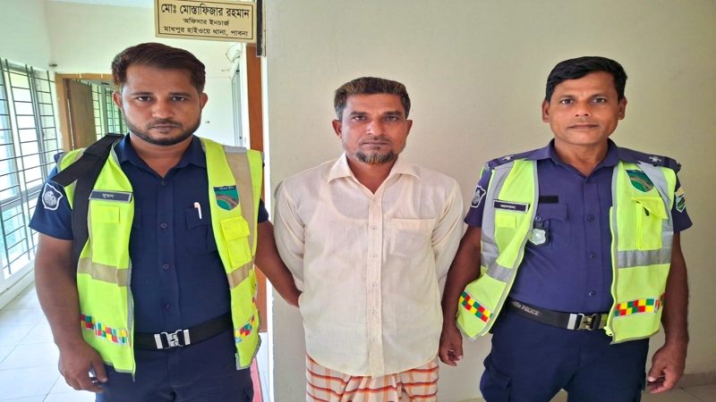 সড়ক দূর্ঘটনায় নিহতের মামলায় সানোয়ার গ্রেপ্তার