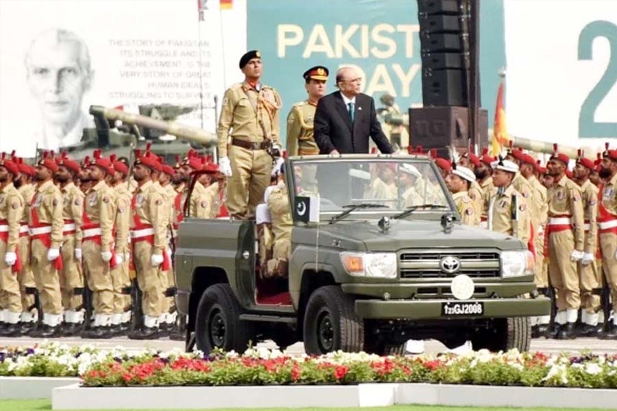 জাতীয় দিবস উদযাপন স্থগিত করল পাকিস্তান