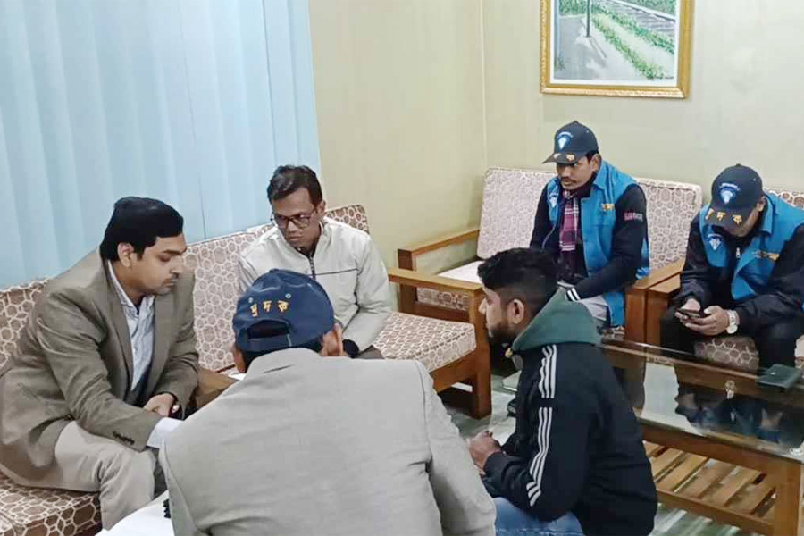 পঞ্চগড়ে সোলার লাইট প্রকল্পে অনিয়মের অভিযোগ, দুদকের অভিযান