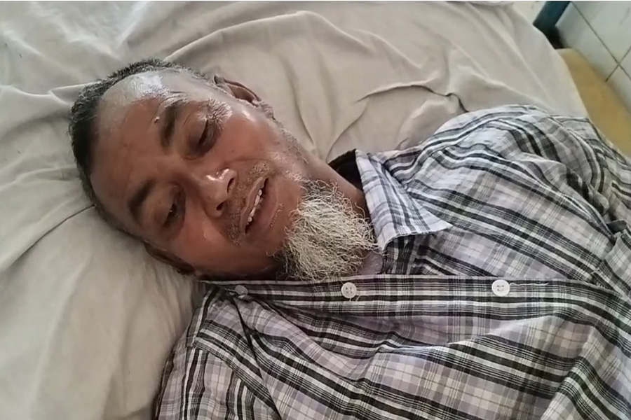 পাংশায় চাঁদা না দেয়ায় কৃষককে মারপিট