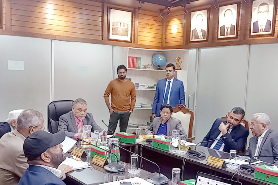 ইসি বৈঠকে তফসিল ঘোষণা ও নির্বাচন প্রস্তুতি নিয়ে আলোচনা