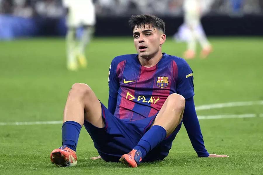 পেদ্রির ইনজুরিতে কাঁপছে বার্সেলোনা